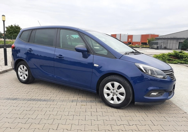 Opel Zafira cena 46900 przebieg: 186000, rok produkcji 2018 z Leszno małe 154
